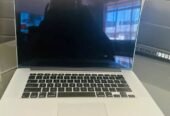 MACBOOK PRO
