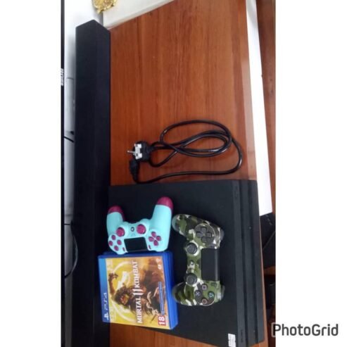 PS4 PRO :😎Clean