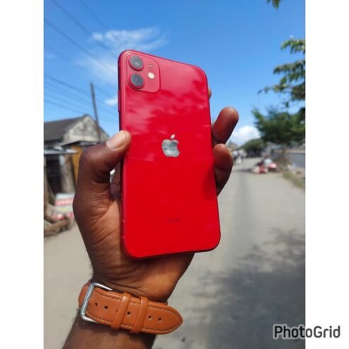 IPHONE 11PLAIN: GB64😎Clean