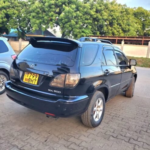 TOYOTA HARRIER OLD MODEL