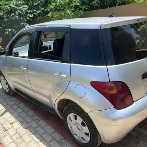 TOYOTA IST DJF