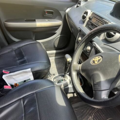 TOYOTA IST DJF