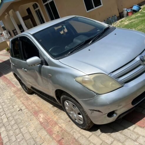 TOYOTA IST DJF