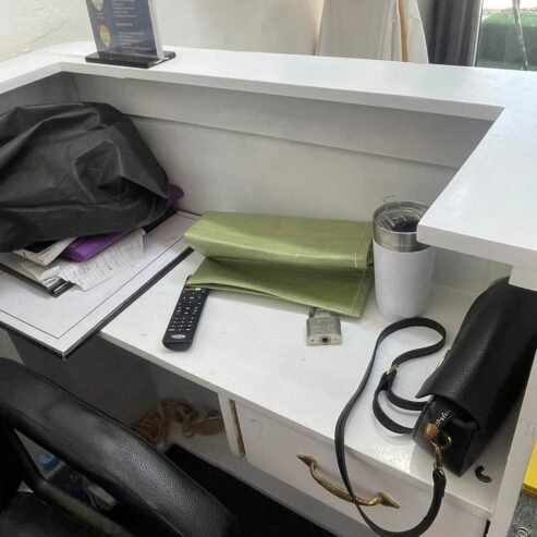 RECEPTION TABLE