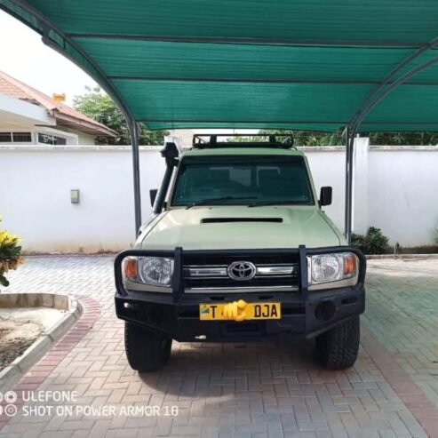 LAND CRUISER