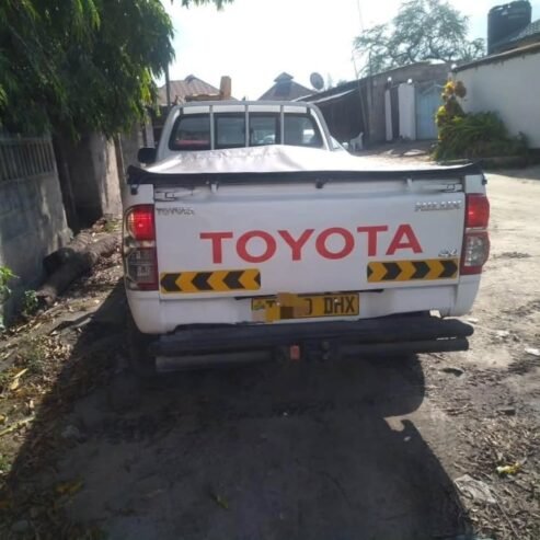 TOYOTA PICKUP