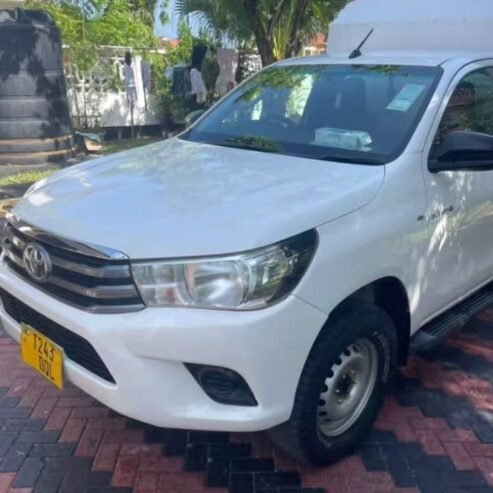 TOYOTA HILUX DQL