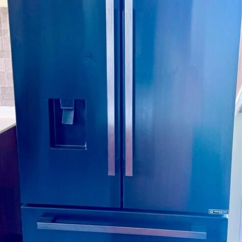 FRIDGE KUBWA LITA 570