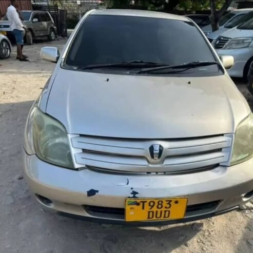 TOYOTA IST DUD