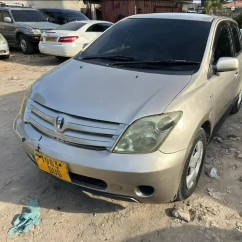 TOYOTA IST DUD