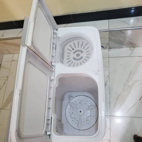WASHING MACHINE