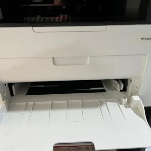 HP LASER MFP 135W