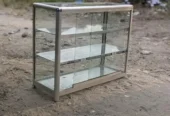 KABATI LA KIOO