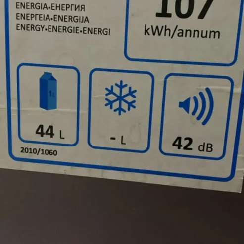 HISENSE MIN FRIDGE