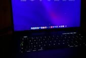 MACBOOK PRO
