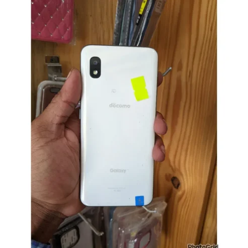 SAMSUNG A21: GB64Clean