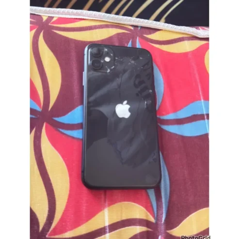 IPHONE 11PLAIN: Gb64Clean