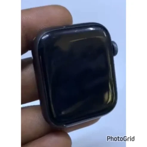 APPLE WATCH SERIES6: Clean