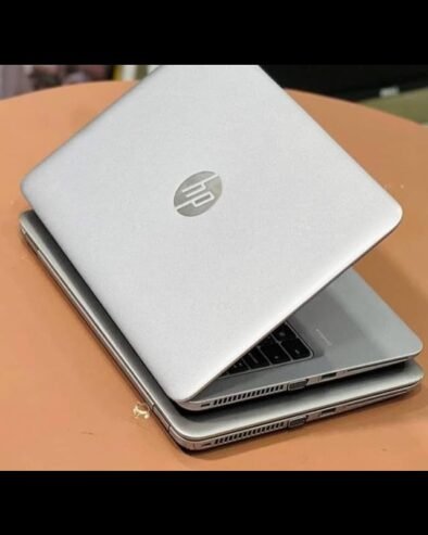 Hp elitebook 820 G3 core i3