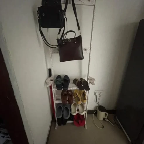 SHOW RACK