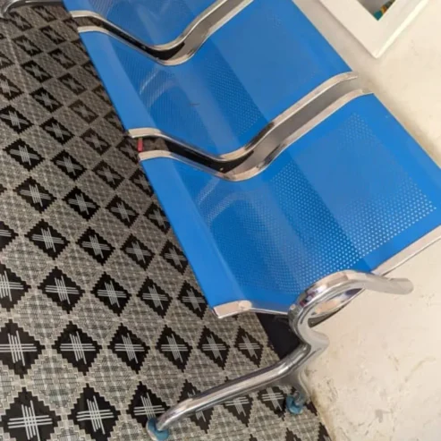 WAITING CHAIR