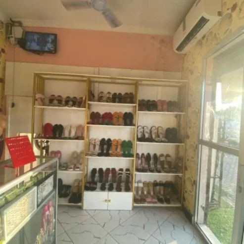 SHELF KUBWA SPACES 3 + SHELF NDOGO