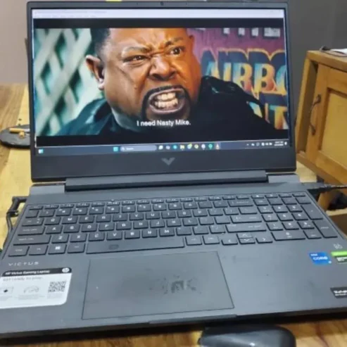 HP VICTUS GAMING LAPTOP