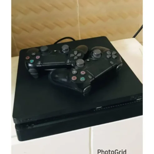 PS4 SLIM 1TB