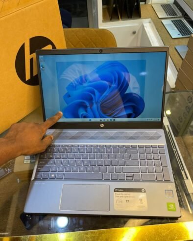 HP PAVILION 15