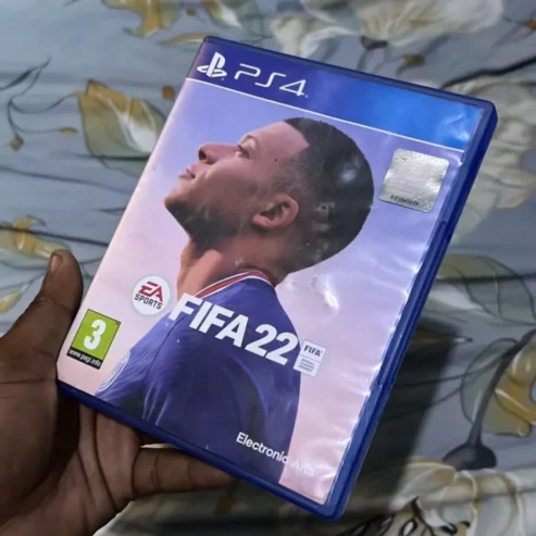PS 4 SLIM