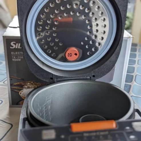MULTI COOKER