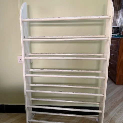 SHOE RACK