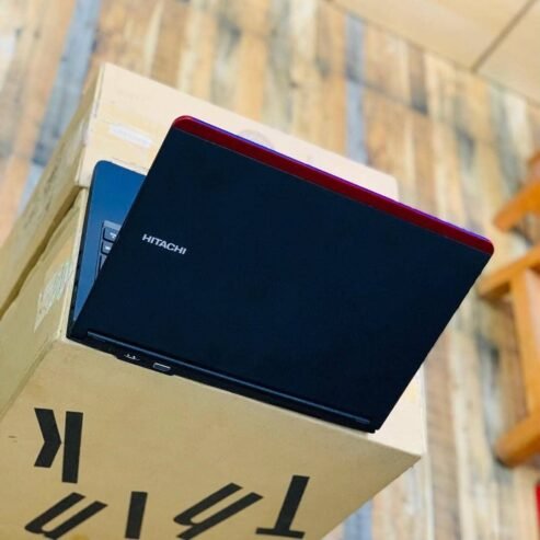 HITACHI PC