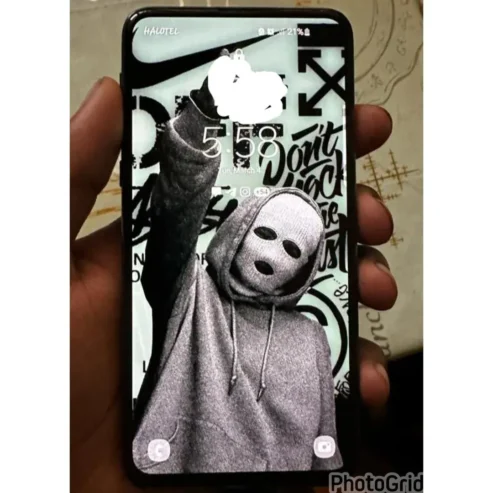SAMSUNG S10E