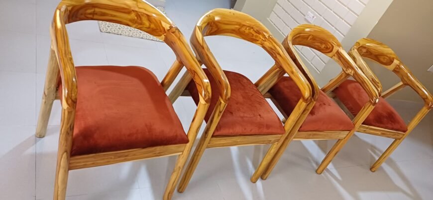 Dinig chairs/ arm chairs