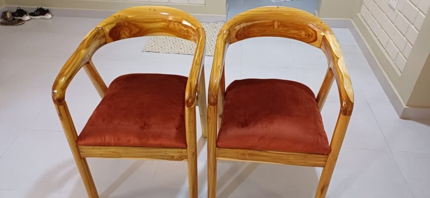 Dinig chairs/ arm chairs